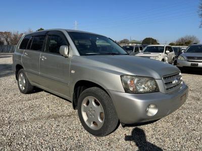 Toyota Kluger V