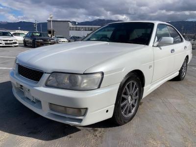Nissan Laurel