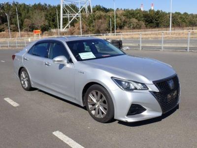 Toyota Crown Hybrid