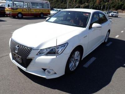 Toyota Crown Hybrid