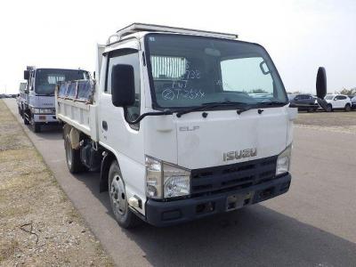 Isuzu ELF Truck