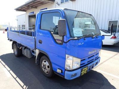 Isuzu ELF Truck