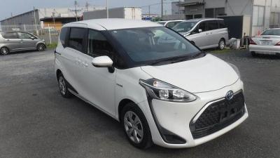 Toyota Sienta