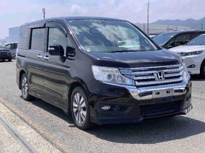 Honda Stepwagon Spada