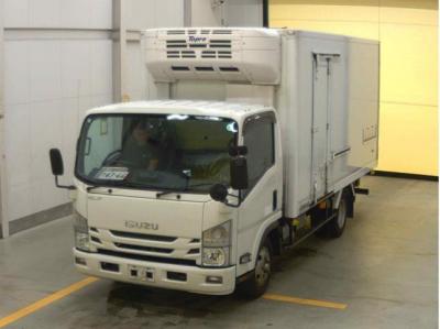 Isuzu ELF Truck