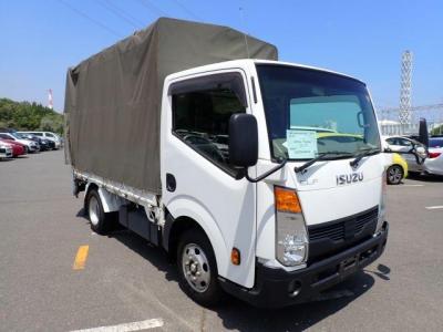 Isuzu ELF Truck