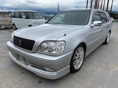 Toyota Crown Estate