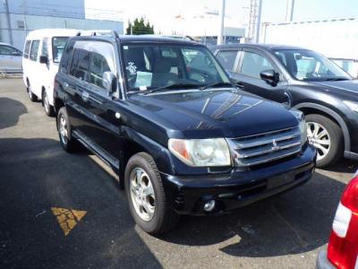 Mitsubishi Pajero IO