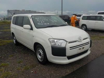 Toyota Succeed VAN