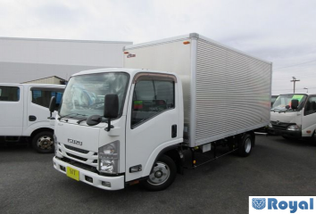 Isuzu ELF Truck