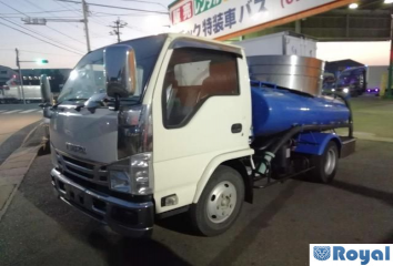 Isuzu ELF VAN