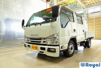 Isuzu ELF VAN