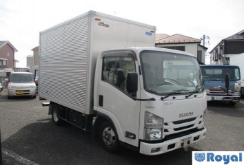 Isuzu ELF VAN