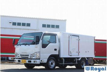Isuzu ELF VAN