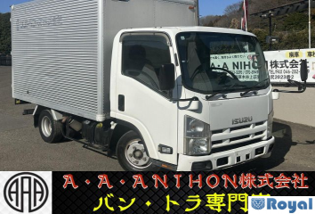 Isuzu ELF VAN