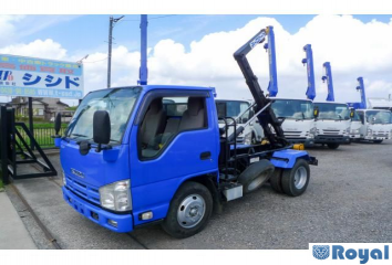 Isuzu ELF VAN