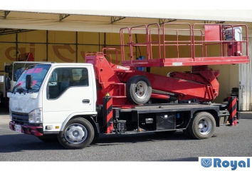 Isuzu ELF VAN