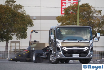 Isuzu ELF VAN