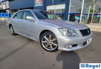 Toyota Crown Sedan