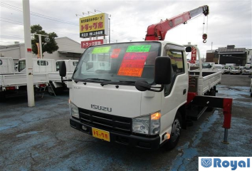 Isuzu ELF Truck