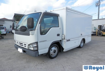 Isuzu ELF VAN