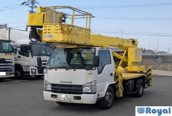 Isuzu ELF VAN
