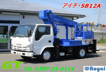Isuzu ELF VAN
