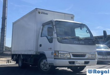 Isuzu ELF VAN