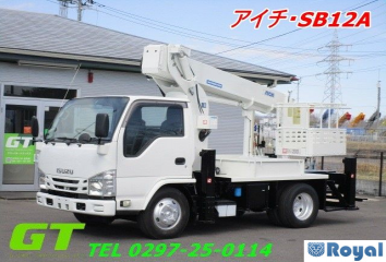 Isuzu ELF VAN