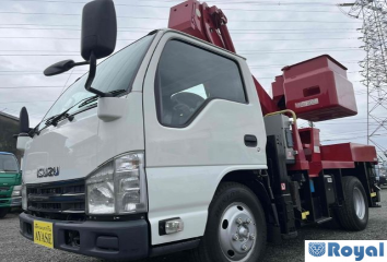 Isuzu ELF VAN