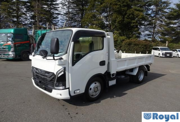 Isuzu ELF VAN