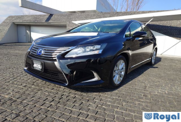 Lexus HS