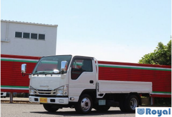 Isuzu ELF VAN