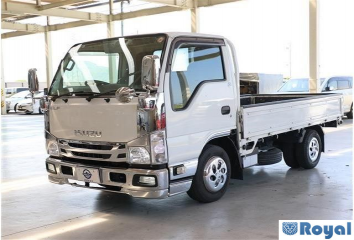 Isuzu ELF Truck