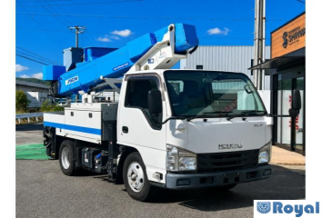 Isuzu ELF VAN