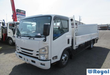 Isuzu ELF VAN
