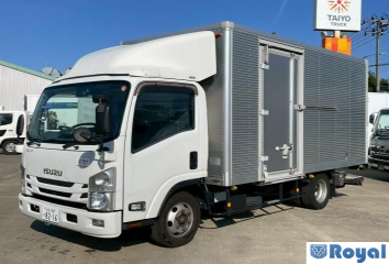 Isuzu ELF VAN