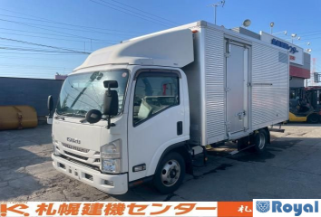 Isuzu ELF VAN