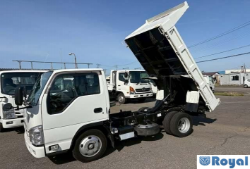 Isuzu ELF VAN