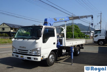 Isuzu ELF VAN