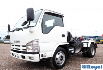 Isuzu ELF VAN