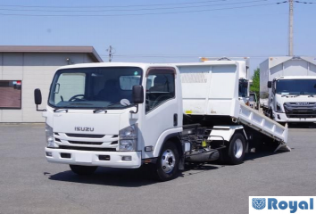 Isuzu ELF VAN