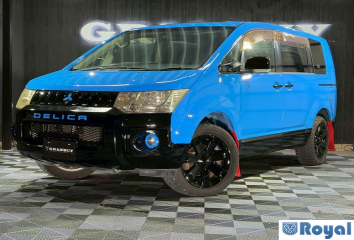 Mitsubishi Delica D:5