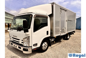Isuzu ELF VAN