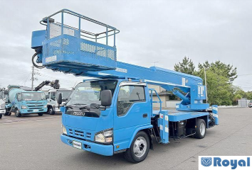 Isuzu ELF VAN