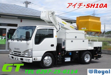 Isuzu ELF VAN