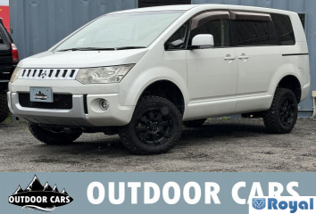Mitsubishi Delica D:5
