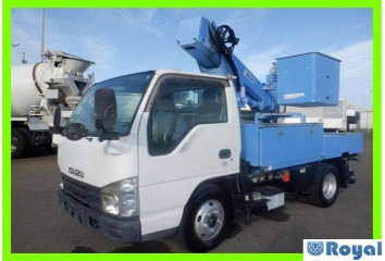 Isuzu ELF VAN