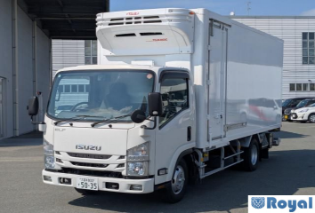 Isuzu ELF VAN