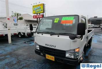 Isuzu ELF Truck